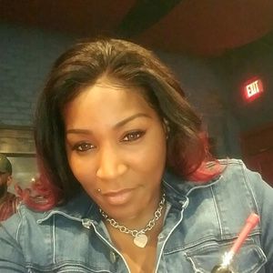 Meet your Posher, Latoria